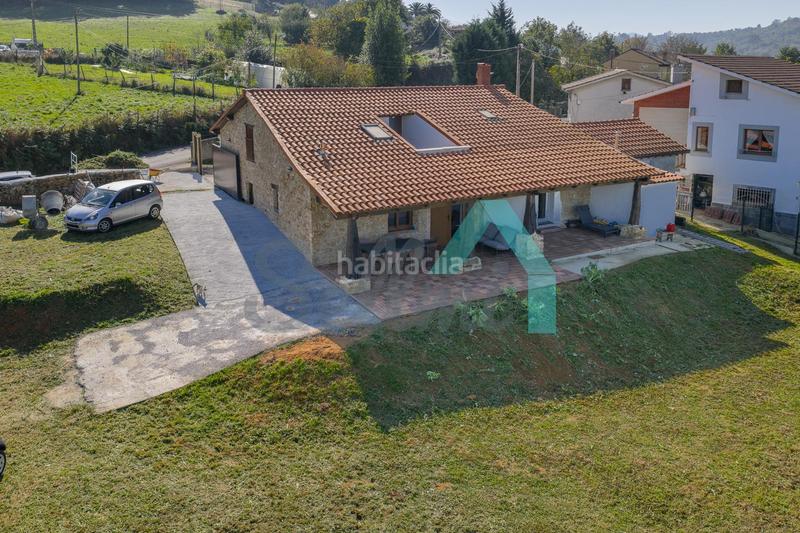 Foto 74cecd15-be4e-47f2-9c63-f7dd73665a14. Casa amb calefacció a Carbayin-Lieres-Valdesoto Siero