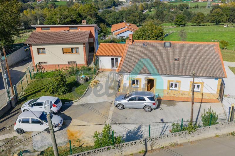 Foto aec6d9e7-8f4f-4710-b306-d274cb67e786. Casa amb calefacció a Carbayin-Lieres-Valdesoto Siero