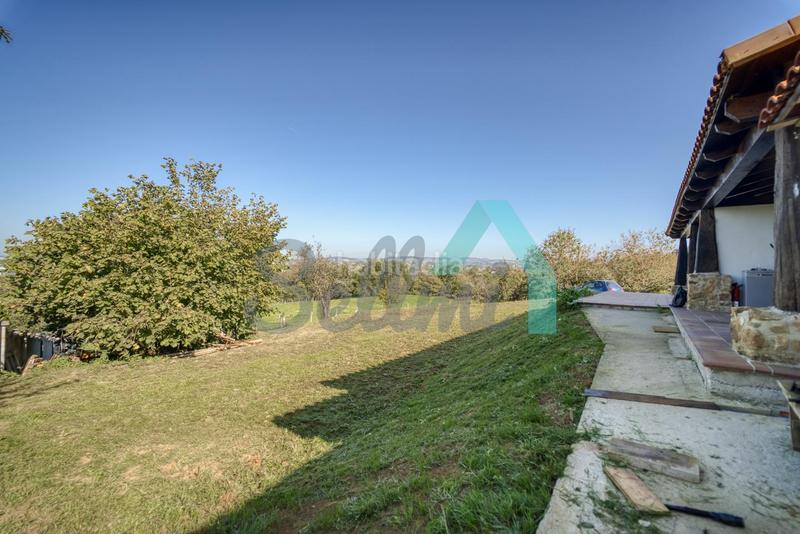 Foto e7a01131-de22-4fac-bfcc-1fee34b7db90. Casa amb calefacció a Carbayin-Lieres-Valdesoto Siero