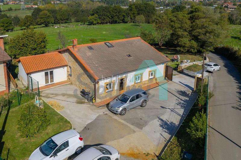 Foto 8801fb16-6db5-48cf-91d1-60c2f8fd7e2e. Haus mit heizung in Carbayin-Lieres-Valdesoto Siero