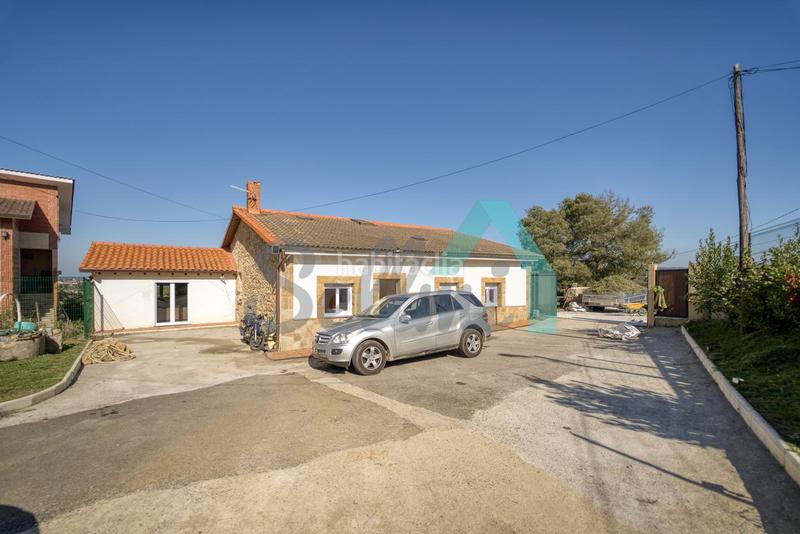 Foto 9b23e365-de76-485e-927b-bd8d2f079fa1. Haus mit heizung in Carbayin-Lieres-Valdesoto Siero