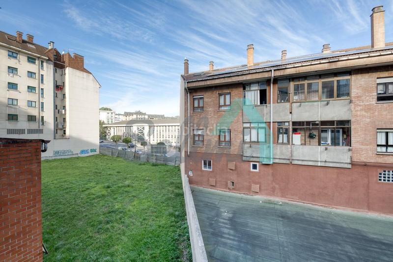 Foto 1107ec9f-7269-4918-97de-04177d6a7ed1. Appartement dans La Ería Oviedo