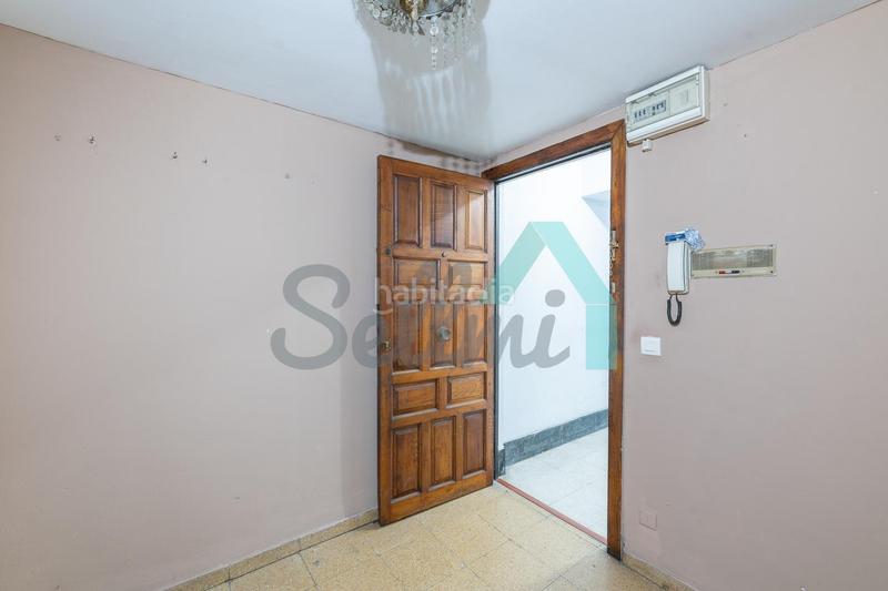 Foto a058387b-f7bd-42bd-b3db-235748deee96. Piso en La Ería Oviedo