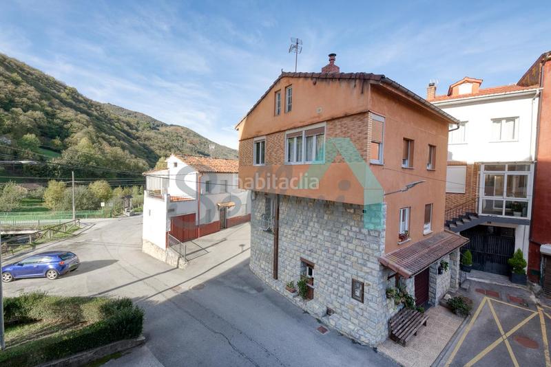 Foto a7a418c0-6198-458a-b1e6-40c8578b76b3. Rez-de-chaussée avec chauffage dans Aller