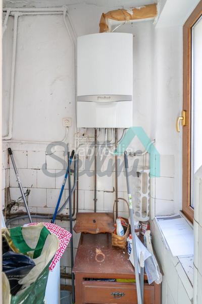 Foto 3c7afe8a-6e22-4fb6-8dbc-a0b51769e1ce. Flat with heating parking in La Felguera Langreo