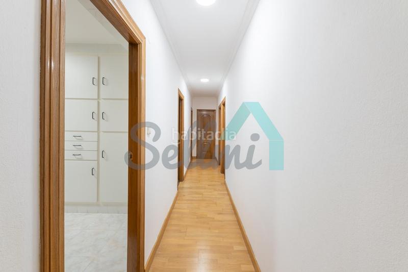 Foto 6764c593-d545-4f4e-8412-1be6e4a68cb4. Rent flat with heating in Masip Oviedo