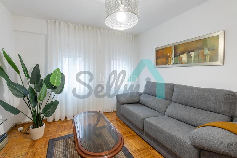Foto 71d21c57-b0d6-4814-8ba5-35481a0ef1ad. Rent flat with heating in Masip Oviedo