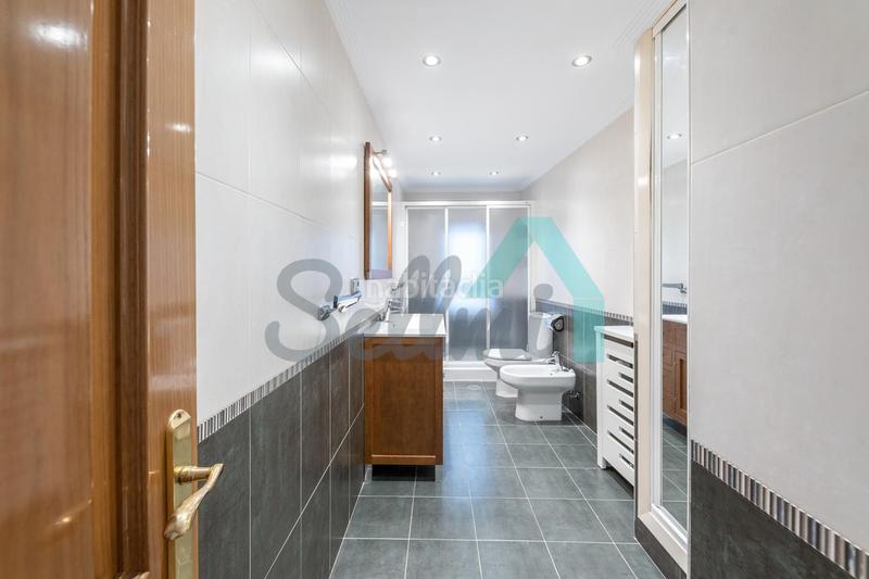 Foto 802fabfe-b50d-487c-848e-17e29e56b3f4. Rent flat with heating in Masip Oviedo