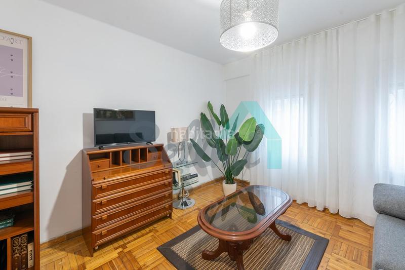 Foto 969f788b-73a8-4233-a576-69c03d5ebdd5. Rent flat with heating in Masip Oviedo