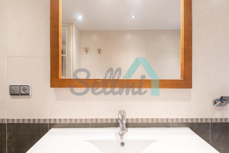 Foto f9d5e5fd-32e8-424f-8c31-9ae18d2d8dec. Rent flat with heating in Masip Oviedo