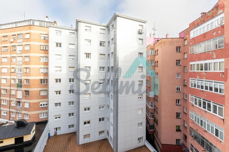 Foto dee4fa98-96a5-4d12-a4d5-b8aa8bf8024e. Lloguer pis amb calefacció a Masip Oviedo
