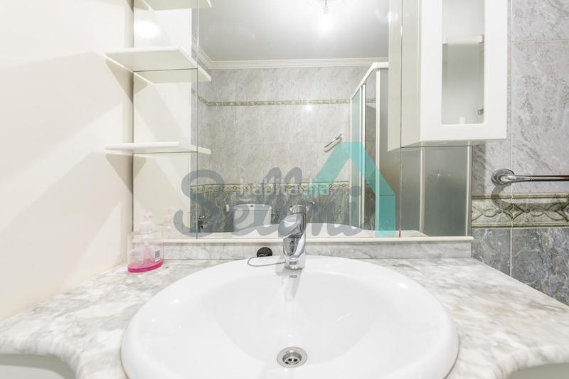 Foto 0887e62c-d243-472e-843b-c2813db60106. Flat with heating parking in El Cristo Oviedo