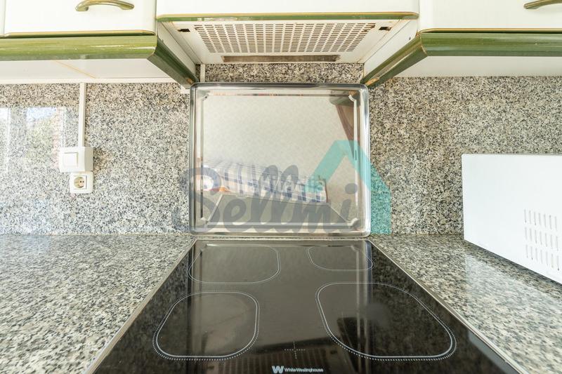 Foto 96b3f3b0-056a-4bc8-9e02-cdd6744dcda1. Flat with heating parking in El Cristo Oviedo