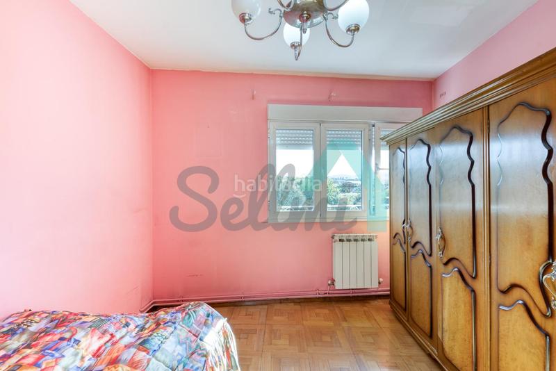 Foto c420abbe-93ec-4d74-acaa-350d0c1c1ec8. Flat with heating parking in El Cristo Oviedo