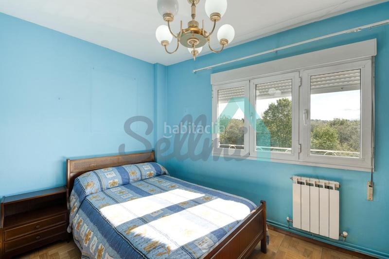 Foto f5e2fa54-6933-41ea-b6c3-4f682603317c. Flat with heating parking in El Cristo Oviedo