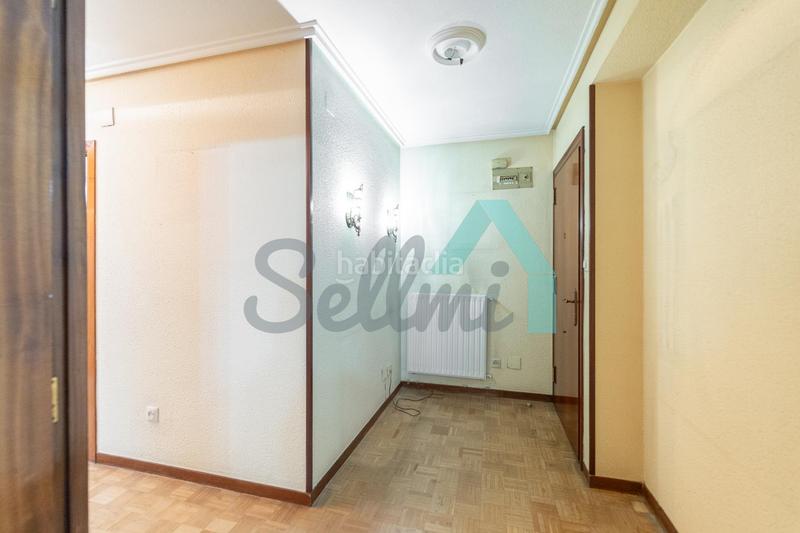 Foto 075af593-ff0f-4d36-9730-d0427a0c8438. Appartement avec chauffage parking dans Centro Avilés