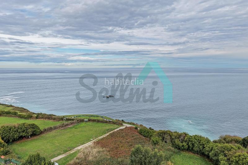 Foto 4a7537fb-9a6b-4a62-a2d2-1e79bc62fe58. Casa amb calefacció aparcament piscina a Somió Gijón