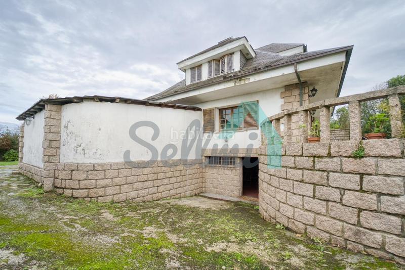 Foto 81048a09-1427-43ca-94c9-ce59da036041. Casa amb calefacció aparcament piscina a Somió Gijón
