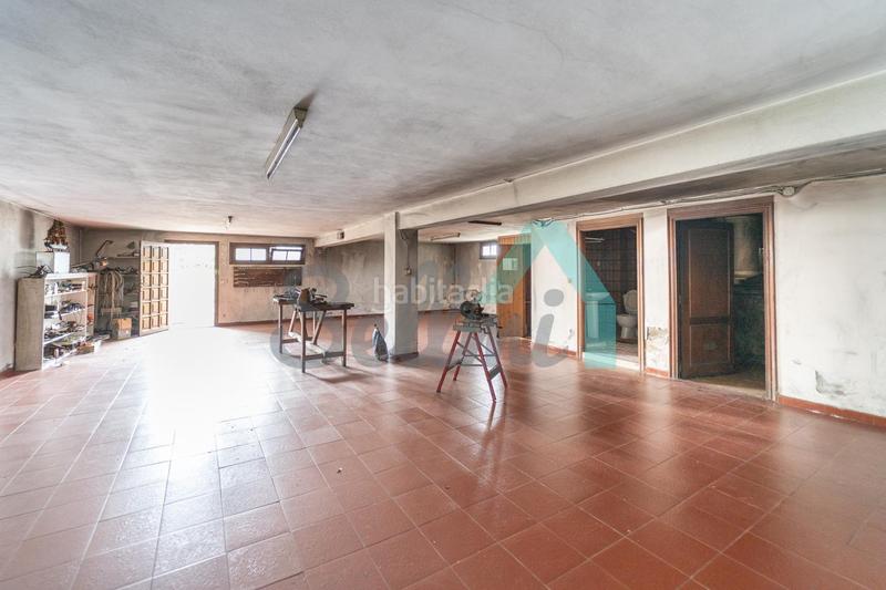 Foto d393d18b-9dec-446b-8e51-d9a8841d31a6. Casa amb calefacció aparcament piscina a Somió Gijón