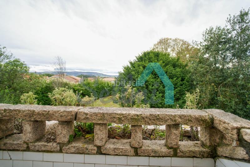 Foto ed635f51-6945-4948-973d-3a084e66805d. Casa amb calefacció aparcament piscina a Somió Gijón