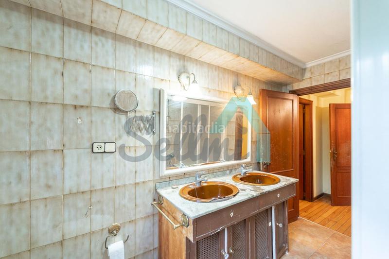 Foto 29be7297-79ad-4a13-9482-663901f22ac8. Haus mit heizung parking pool in Somió Gijón