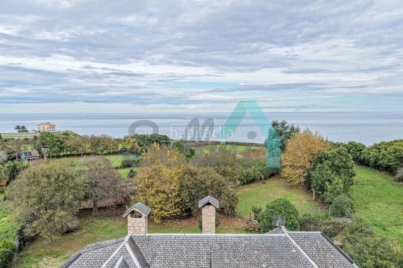 Foto bfe0c81a-5853-4faa-b349-08ae4f692d1a. Haus mit heizung parking pool in Somió Gijón