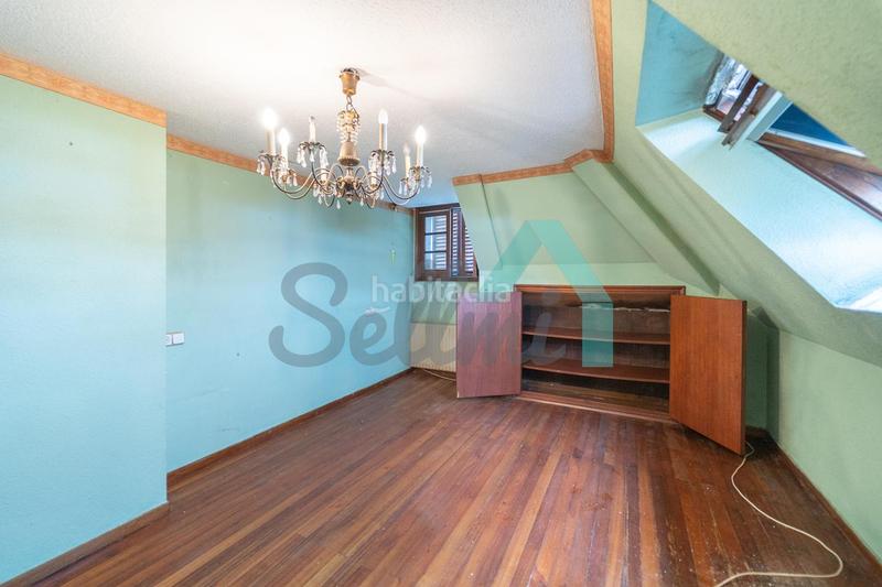 Foto 58566c0c-2408-4ce7-862e-00add420658d. House with heating parking pool in Somió Gijón