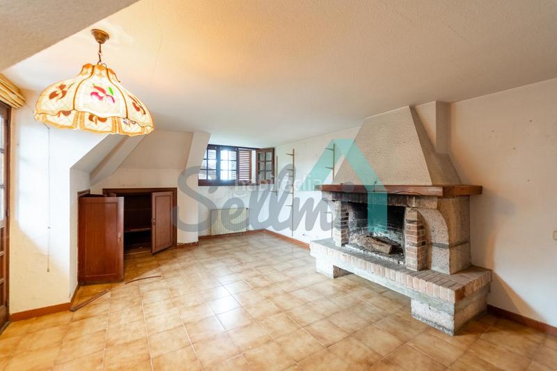 Foto cb3c0193-1b49-4fa0-a972-821c2cce8115. House with heating parking pool in Somió Gijón