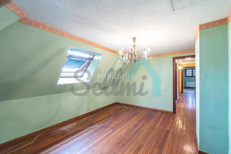 Foto 51b8bdf6-9d53-43eb-8f6d-5210fde7e162. Maison avec chauffage parking piscine dans Somió Gijón