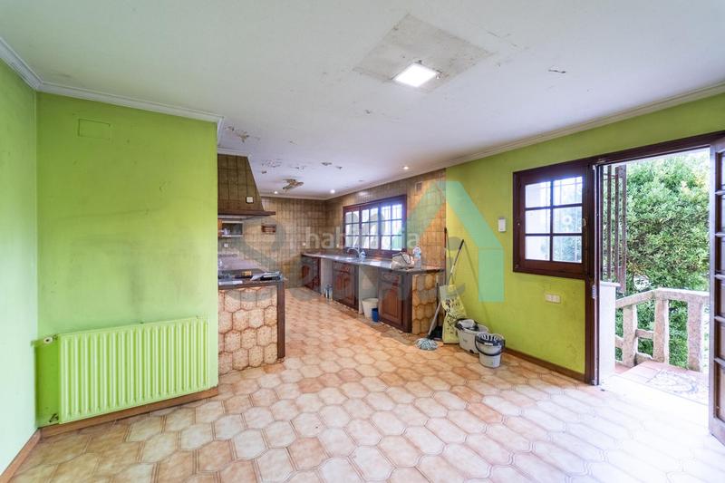 Foto a8756d6e-8bfe-47df-b608-c0818dca04e8. Maison avec chauffage parking piscine dans Somió Gijón