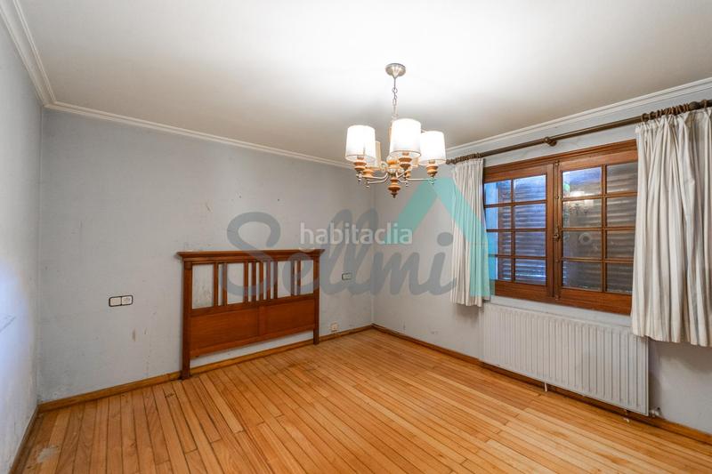 Foto d7e483ed-bed5-4afe-996f-7be5679c27a6. Maison avec chauffage parking piscine dans Somió Gijón