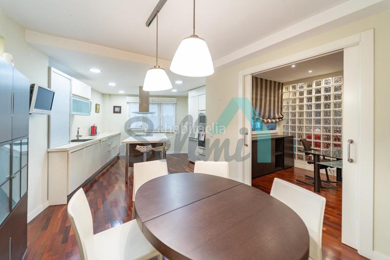 Foto 3a8ef090-b6f7-488b-9fb3-323a4b3bbc12. Appartement avec chauffage parking dans Centro Gijón