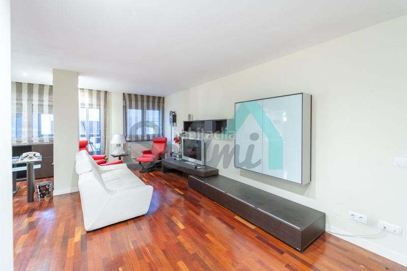 Foto 52882c89-555f-473d-976e-d96218d1f561. Appartement avec chauffage parking dans Centro Gijón