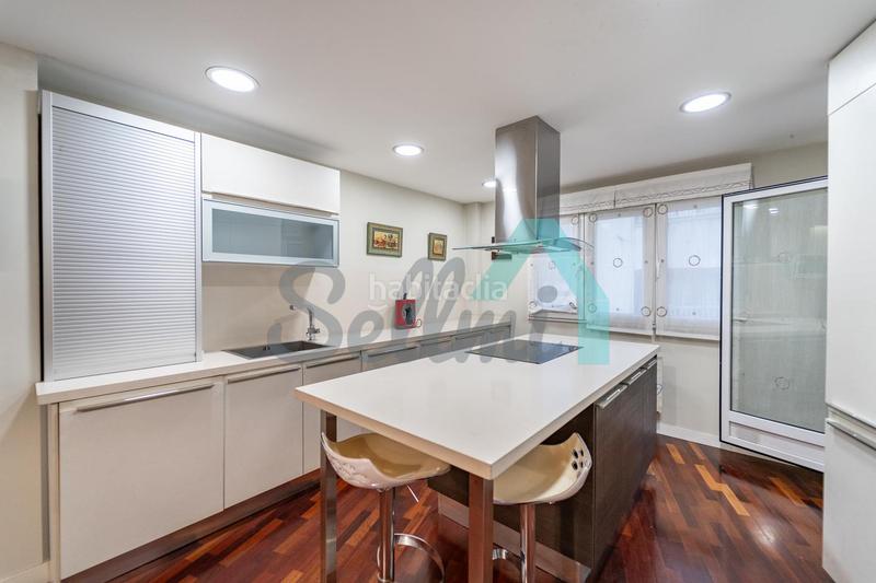 Foto a336b006-b03d-490a-ac6d-1b5e789edb46. Appartement avec chauffage parking dans Centro Gijón