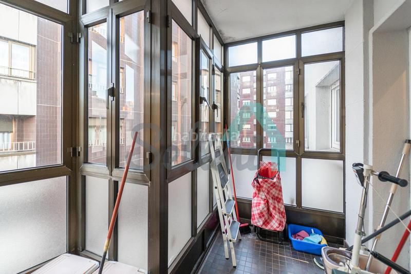 Foto 29899055-8b60-490e-abf6-2c4b5e4b142f. Flat with heating parking in Centro Gijón