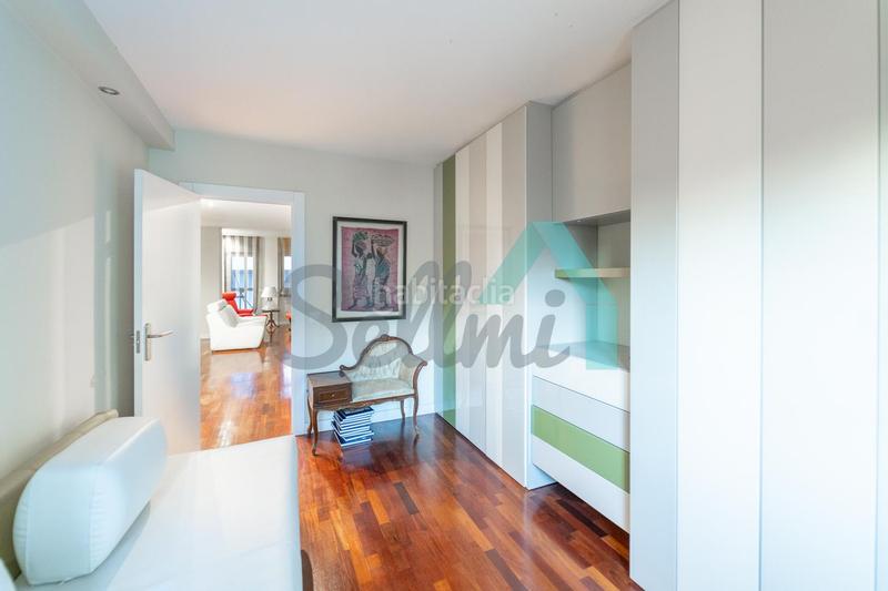 Foto 945d3a76-f86f-459c-a308-2fad8c8db21b. Flat with heating parking in Centro Gijón