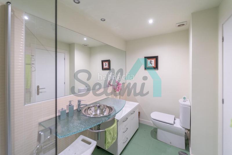 Foto acf7f227-28c4-459e-8e86-0eaab4974828. Flat with heating parking in Centro Gijón