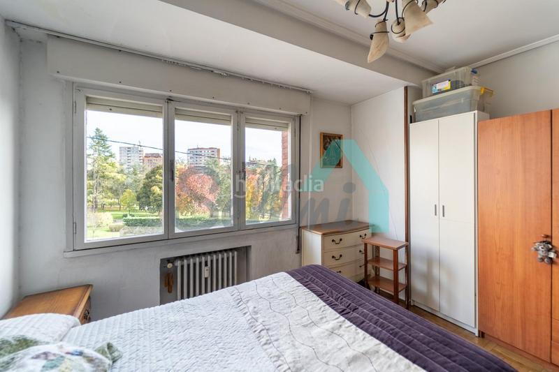 Foto 5386fa7c-23ed-443f-ac51-572c81862608. Flat with heating in El Cristo Oviedo