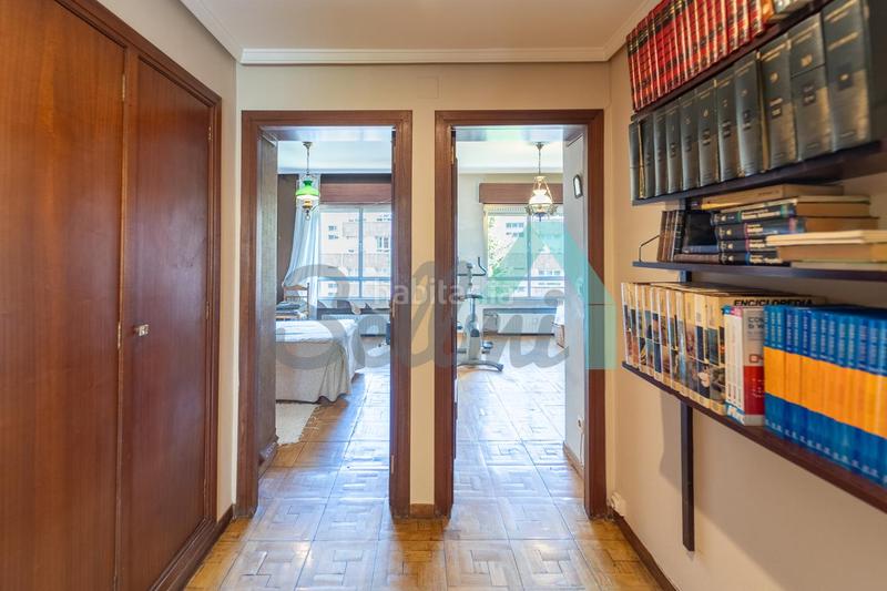 Foto 1dacc7f4-9af4-49eb-af90-3cc9b63f05ca. Appartamento con riscaldamento parcheggio in Llamaquique Oviedo