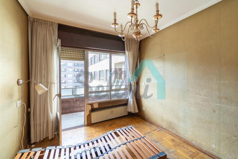 Foto 7dee36ce-eb8d-49b0-93ba-4d216eb739c7. Appartamento con riscaldamento parcheggio in Llamaquique Oviedo