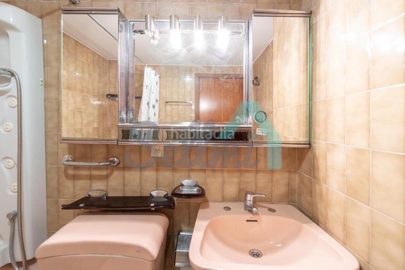 Foto 1498451c-2cea-49ac-be7d-cbeba311e8d0. Flat with heating parking in Llamaquique Oviedo