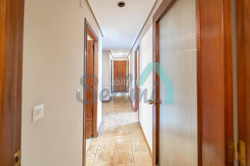 Foto 90bb9941-48e0-4888-ace4-c1cb5781b5a8. Flat with heating parking in Llamaquique Oviedo