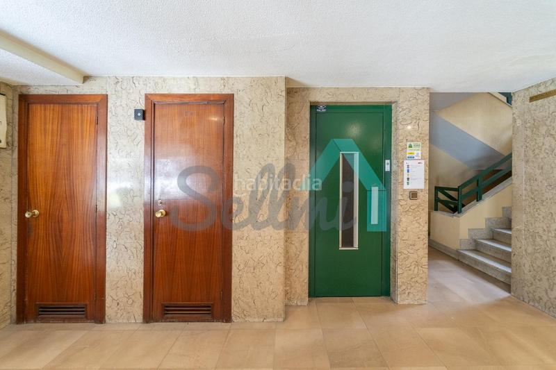 Foto eee0e843-27eb-4a49-bfcc-808ea5e945ee. Flat with heating parking in Llamaquique Oviedo