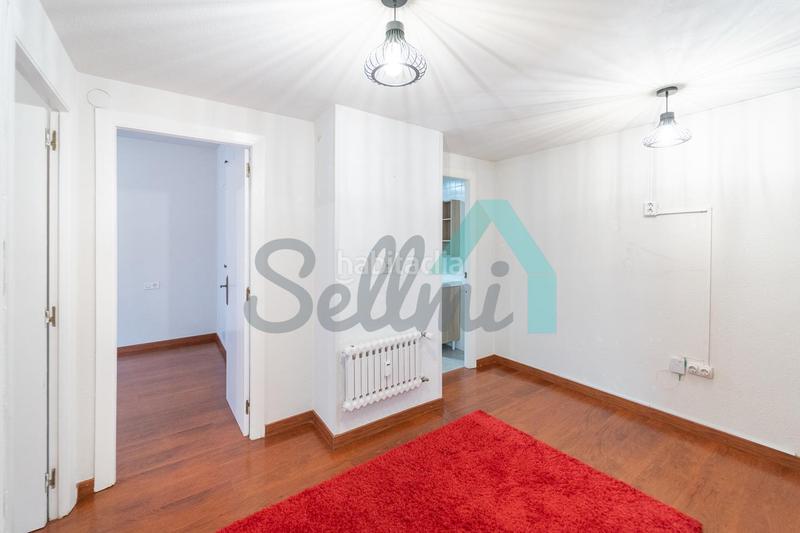 Foto 1096fcfe-730b-4124-87b3-3e1df343d81f. Rent ground floor with heating in Plaza de América Oviedo