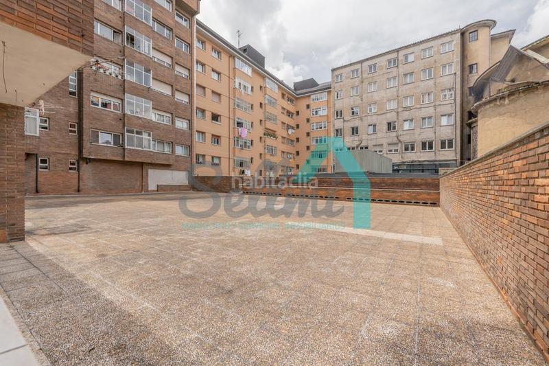 Foto 67395fad-3c41-4865-a761-c3dd7ae2f588. Rent ground floor with heating in Plaza de América Oviedo