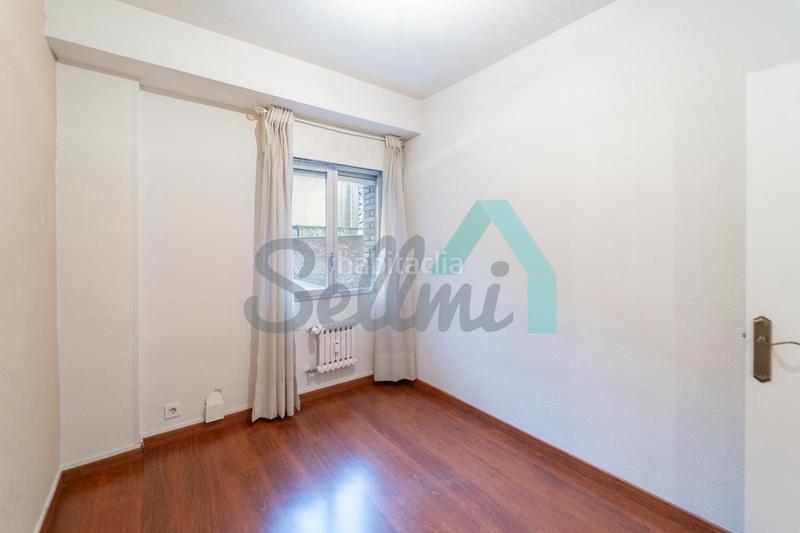 Foto 8eedb47c-869b-4a99-b7ff-8bb95b10f9b8. Rent ground floor with heating in Plaza de América Oviedo