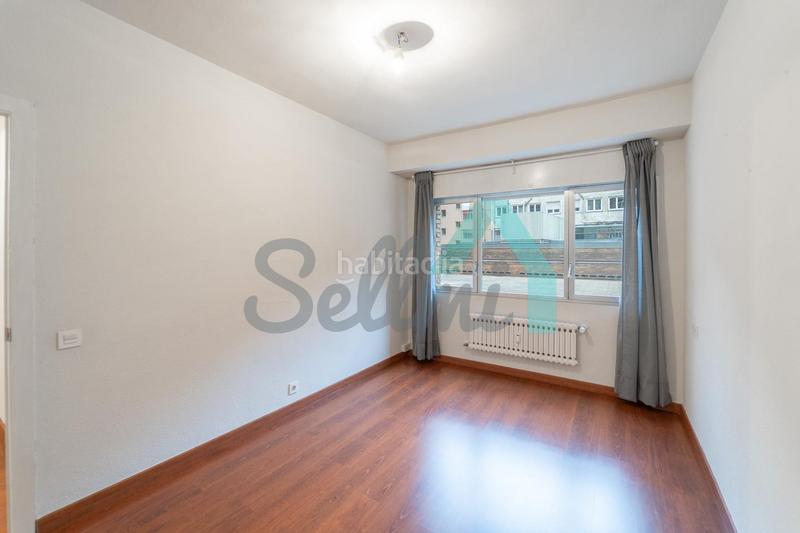 Foto 9225db74-a68d-4ad6-bc81-7d8e7e542b1a. Rent ground floor with heating in Plaza de América Oviedo