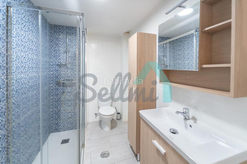 Foto 942dda66-a643-43b4-aa7b-00f55269fefd. Rent ground floor with heating in Plaza de América Oviedo