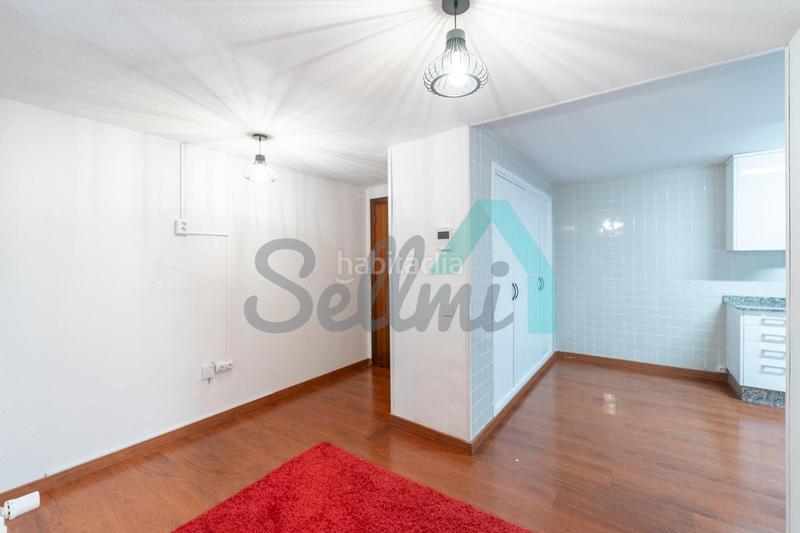Foto bf9d6aae-8f38-4c2e-a59e-44fc539a834a. Rent ground floor with heating in Plaza de América Oviedo