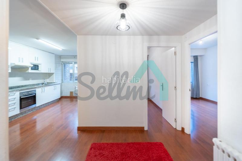 Foto dc3b658b-82d1-49be-9a9c-dcc36cf1b133. Rent ground floor with heating in Plaza de América Oviedo